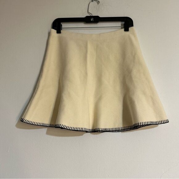 Arket Knitted Mini Skirt Off White/Black Trim Size Medium Preppy Academia Euro - Picture 1 of 8